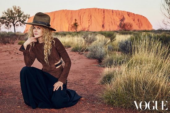 妮可·基德曼登澳版《Vogue》杂志封面显优雅